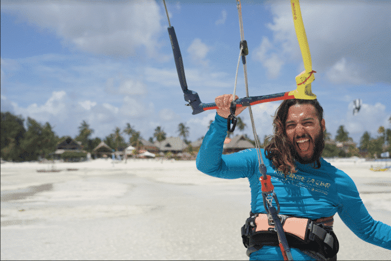 Kitesurf Schule - Kitesurf Lehrer - Sansibar Lächeln auf Paje Beach